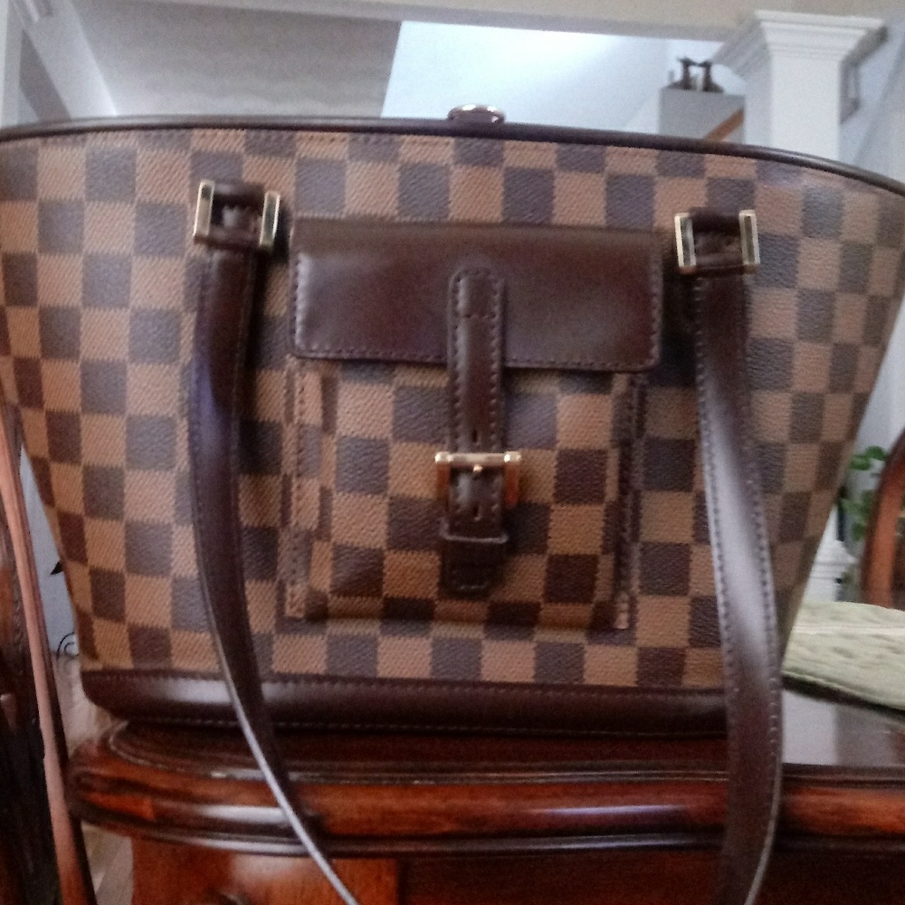 Louis Vitton Damier Canvas Manosque PM